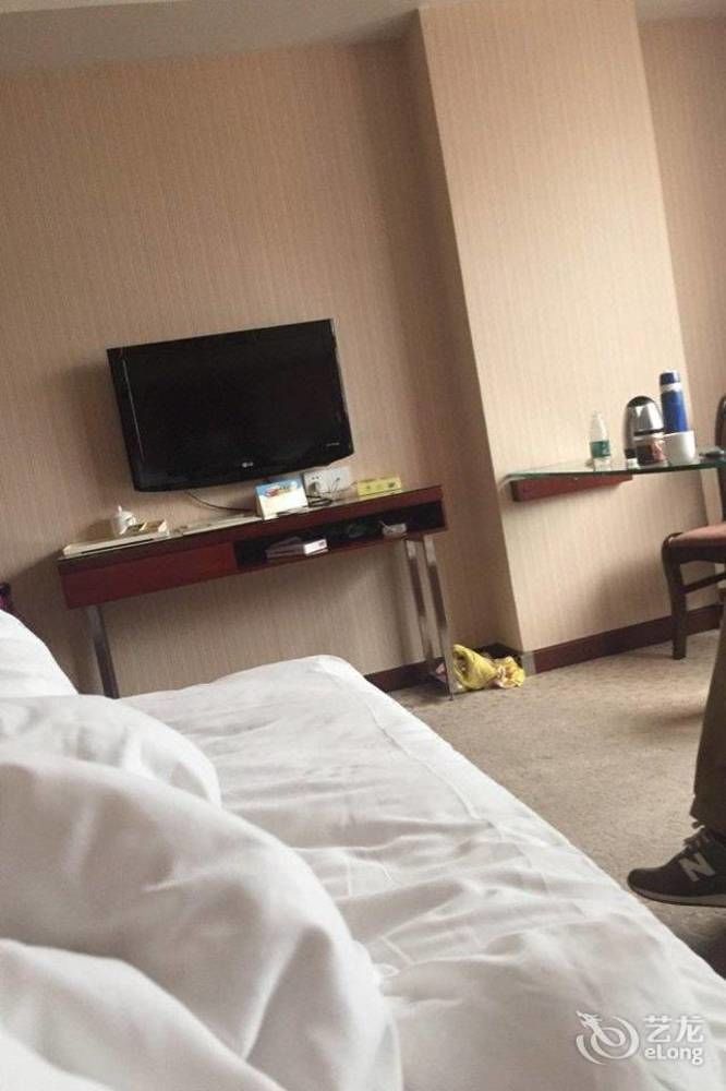 Vienna Hotel Qingyuan Lianjiang Road Ngoại thất bức ảnh